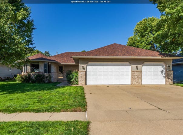 213 Frontier St, Sergeant Bluff, IA 51054