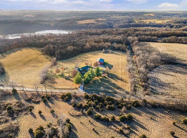 5050 SW O Highway, Trimble, MO 64492