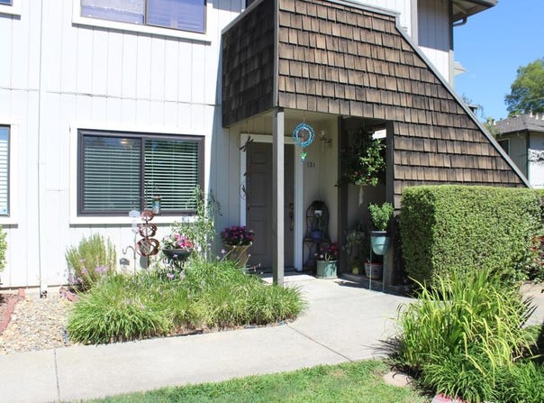 131 La Crosse DR, MORGAN HILL, CA 95037