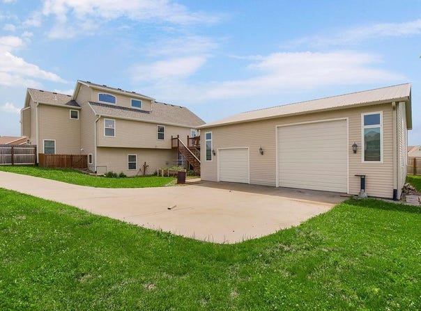 7086 SW Crystal Lane, Trimble, MO 64492
