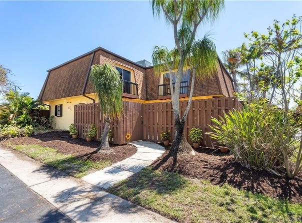 110 N Delaware Boulevard, Jupiter, FL 33458