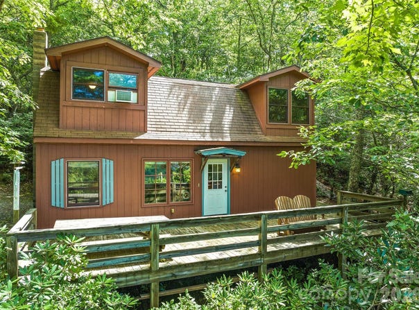 52 Steep Lane, Maggie Valley, NC 28751