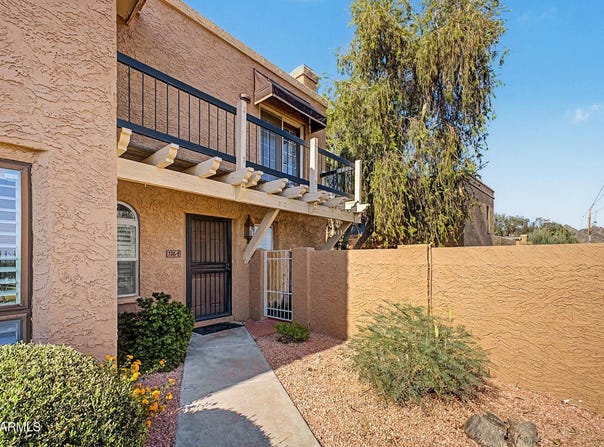 735 E NORTH Lane, Phoenix, AZ 85020
