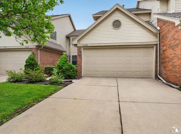 15696 Golfview Drive, Riverview, MI 48193