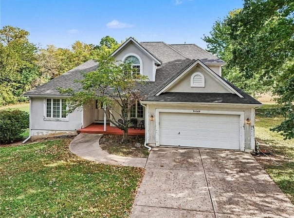24909 E Blue Mills Road, Independence, MO 64058
