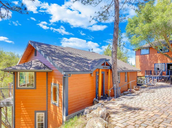 20162 Pine Mountain Dr, Groveland, CA 95321