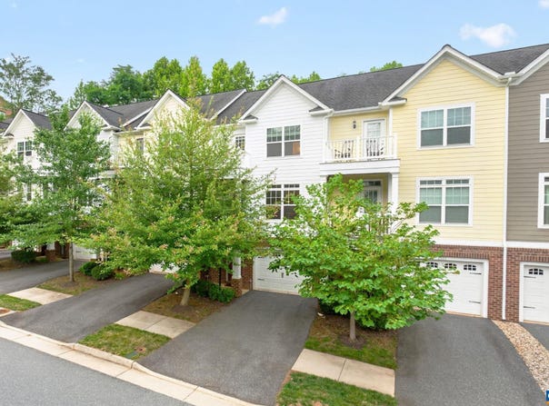 2298 WHITTINGTON DR, CHARLOTTESVILLE, VA 22911