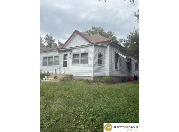 407 E 3rd Street, McCook, NE 69001