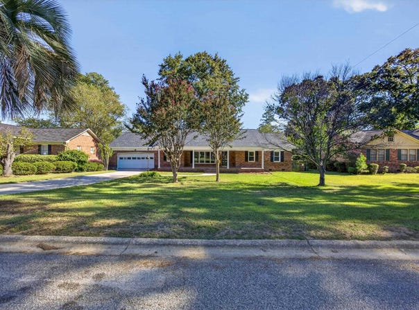 10 Beacon Hill Road, Columbia, SC 29210-5617
