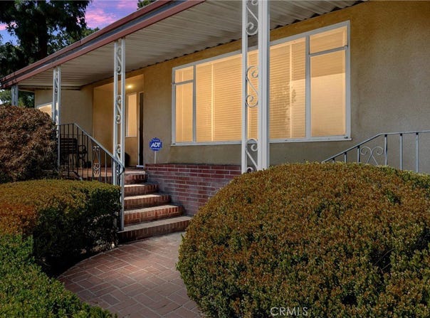 299 Anderegg, Colton, CA 92324