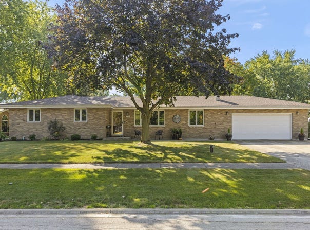 20651 Thomas Drive, Lockport, IL 60441