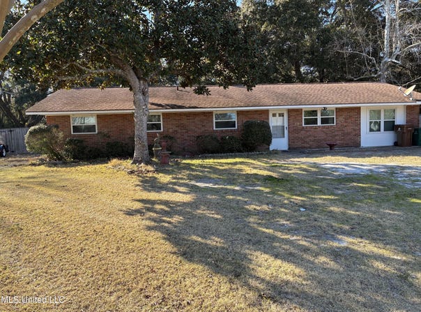 3 Bainbridge Place, Long Beach, MS 39560