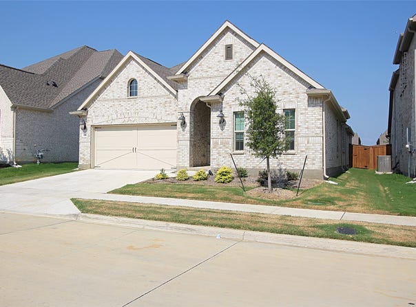 606 Artesian Drive, Argyle, TX 76226