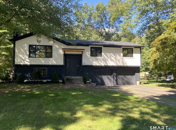 77 School House Road, Wallingford, CT 06492