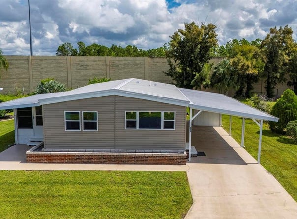 1000 KINGS Highway, PORT CHARLOTTE, FL 33980
