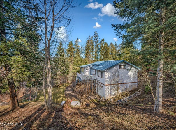 251 E Park Ave, Harrison, ID 83833