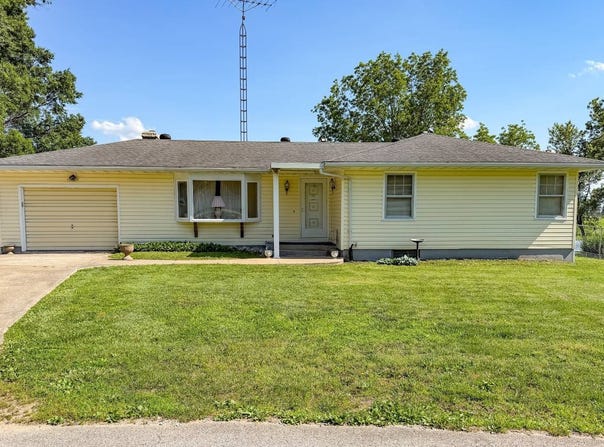 113 Melody Ln, Salisbury, MO 65281