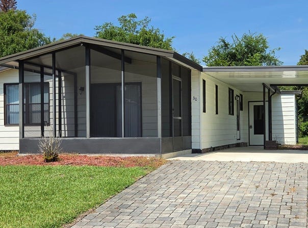30 Horseshoe Falls Dr, Ormond Beach, FL 32174