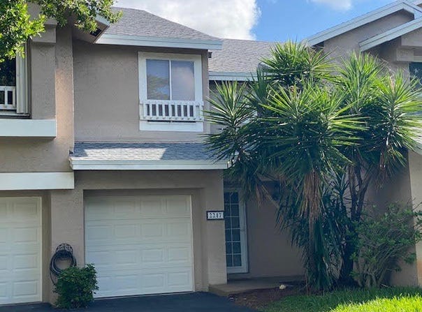 2217 Discovery Circle W, Deerfield Beach, FL 33442