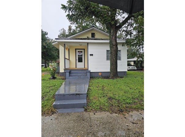 623 NE 8TH Avenue, OCALA, FL 34470