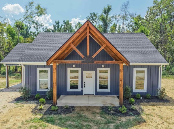 85 TEMPLE Cv, Savannah, TN 38372