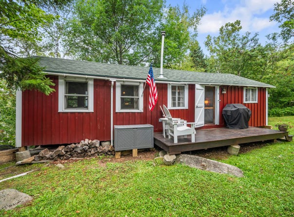 5 Earl Cooper Loop, Rangeley Plt, ME 04970