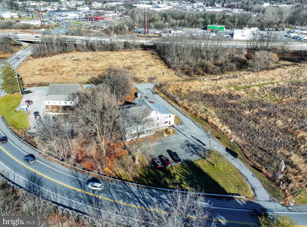 830 FLORY MILL Road, LANCASTER, PA 17601