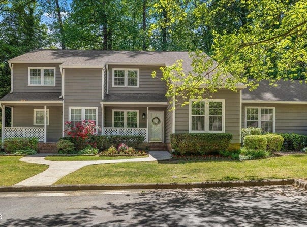 118 Lake Hollow Circle, Cary, NC 27513