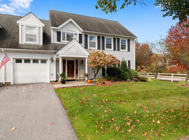 1 Peacham Lane, Essex, VT 05452
