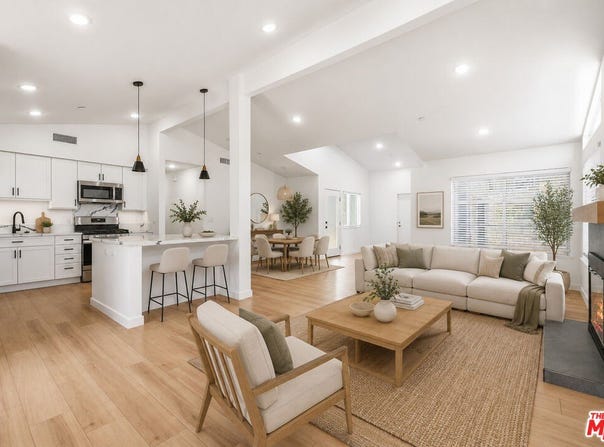 22320 Itasca St, Chatsworth, CA 91311