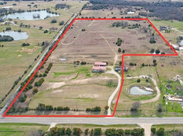 2035 FM-1566, Celeste, TX 75423