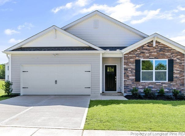 324 Maddox Drive, Aberdeen, NC 28315