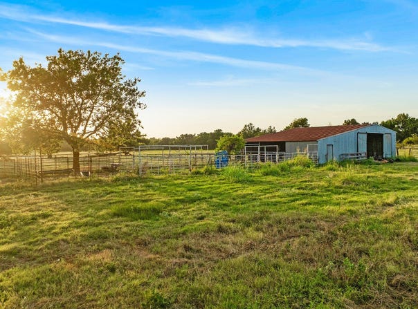 Hwy 24, Paris, TX 75462