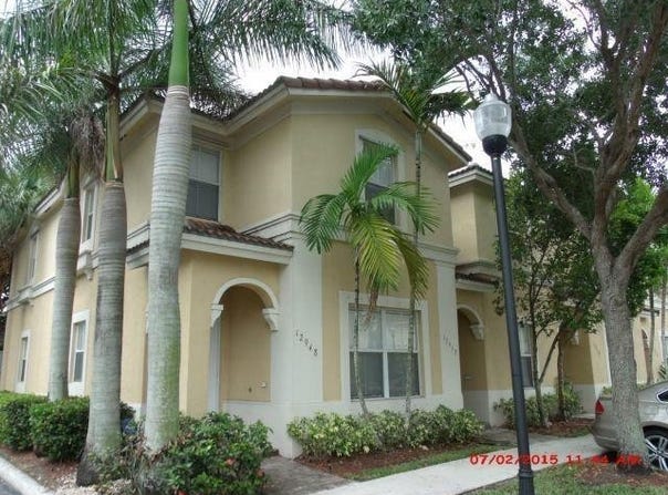 3052 SW 129th Terrace, Miramar, FL 33027