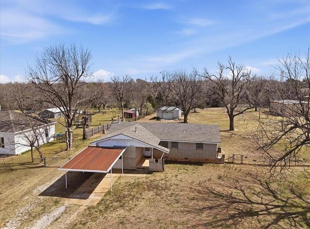 2510 N Peebly Road, Harrah, OK 73045