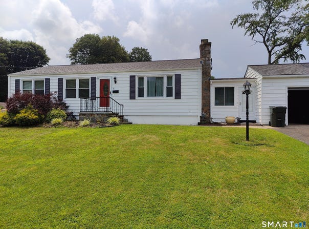 4 Ascolese Road, Trumbull, CT 06611