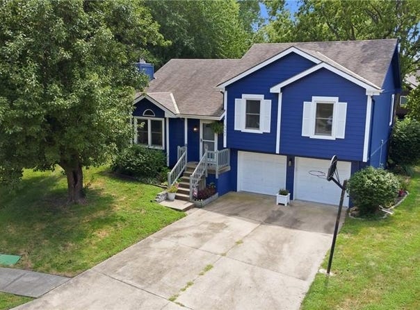 1507 Emerald Circle, Kearney, MO 64060