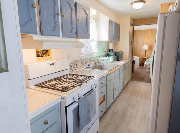 1246 2nd Avenue, Gold Hill, OR 97525