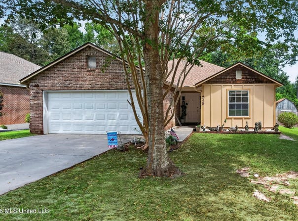 9528 Poni Place, Diamondhead, MS 39525