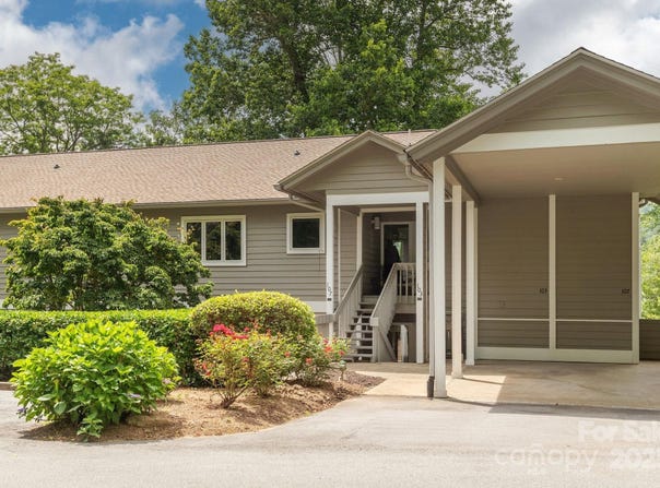 103 GOLFSIDE Drive, Flat Rock, NC 28731
