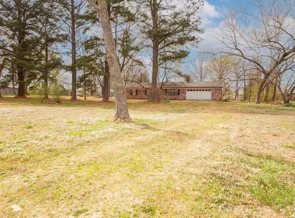 2302 S Pine Street, Cabot, AR 72023