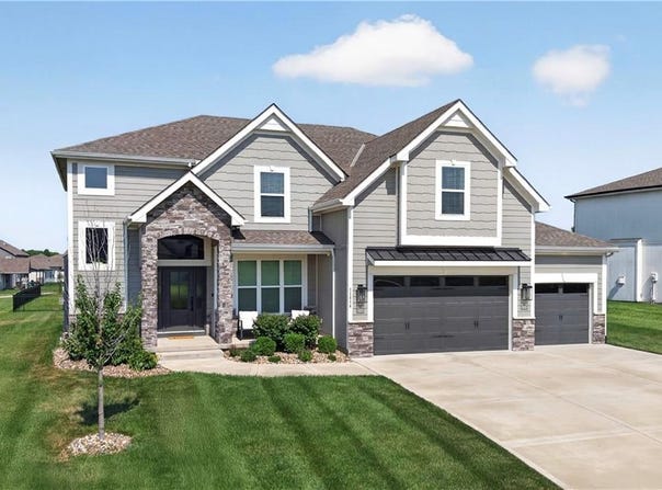 11414 Bluestem Drive, Kearney, MO 64060