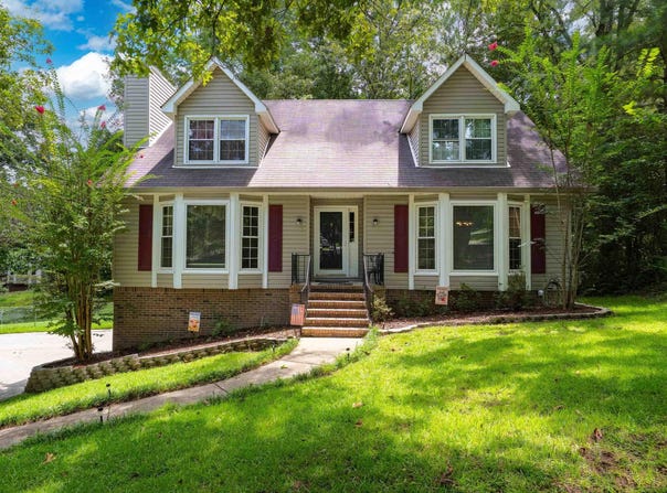 1454 FALLING ROCK CIRCLE, ALABASTER, AL 35007