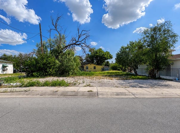 123-125 Ware, Del Rio, TX 78840