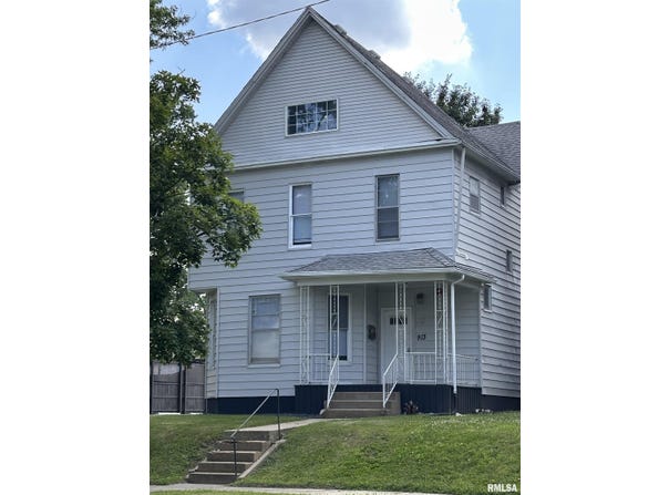 913 S 8TH Street, Springfield, IL 62703
