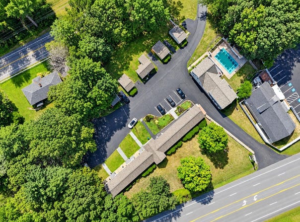 79 Old Post Road, Kittery, ME 03904