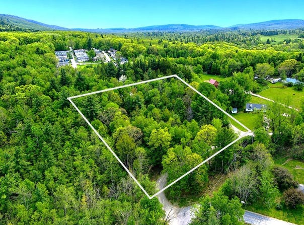 Brambley Lane, Bennington, VT 05201