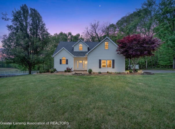 11764 Dorotha Drive, Eaton Rapids, MI 48827