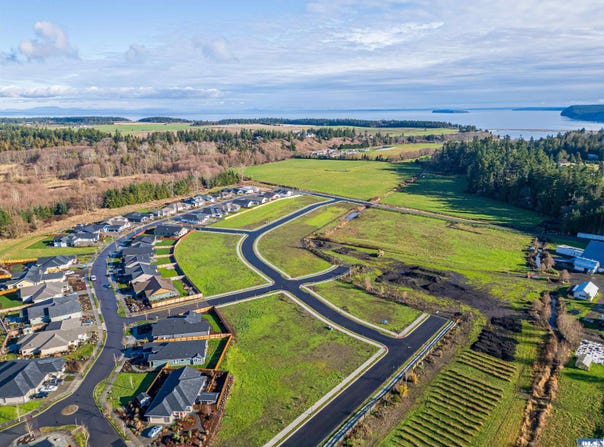 81 Dover, Sequim, WA 98382