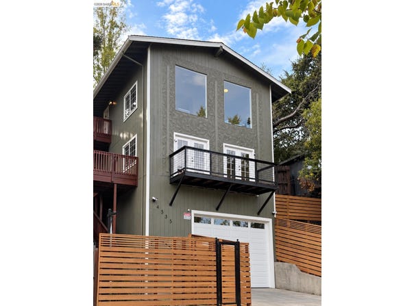 4535 Redding St, Oakland, CA 94619